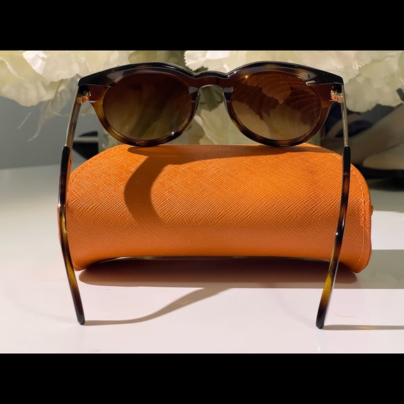 Tory Burch sunglasses - Picture 8 of 11
